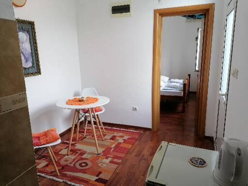 Ljumovic Apartment *